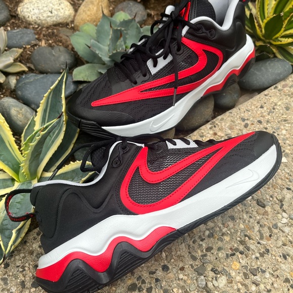 Nike Giannis Immortality 3 Sneakers - Picture 3 of 16